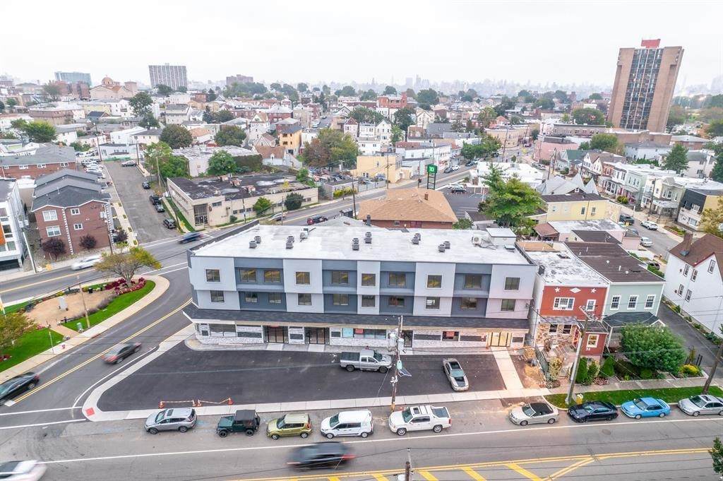 44 Bergen Blvd - Photo 1