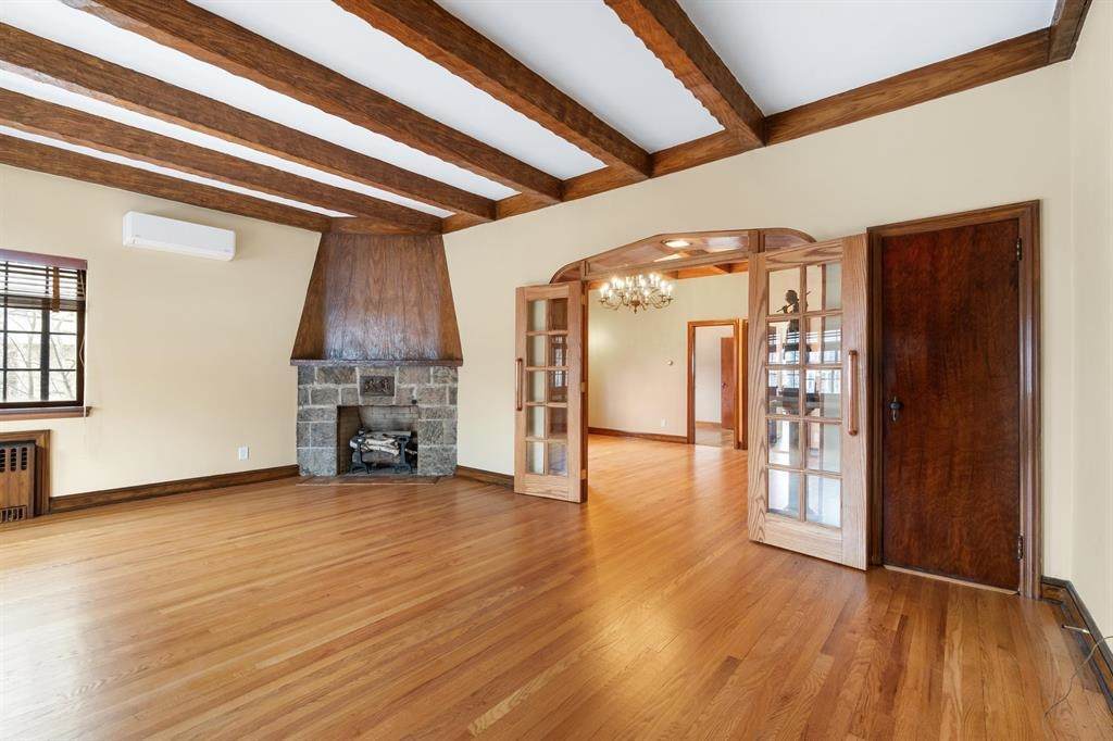 2314 Palisade Ave - Photo 1