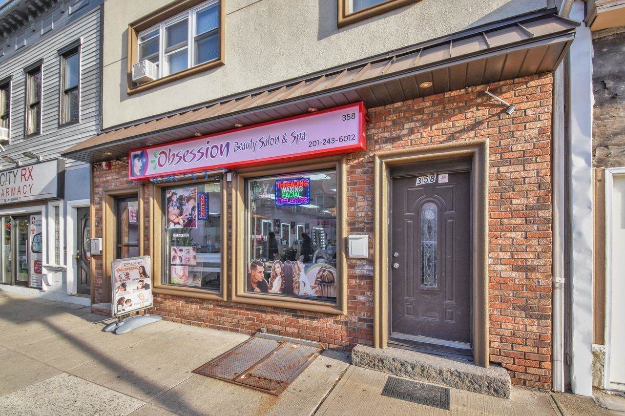 358 Broadway - Photo 1