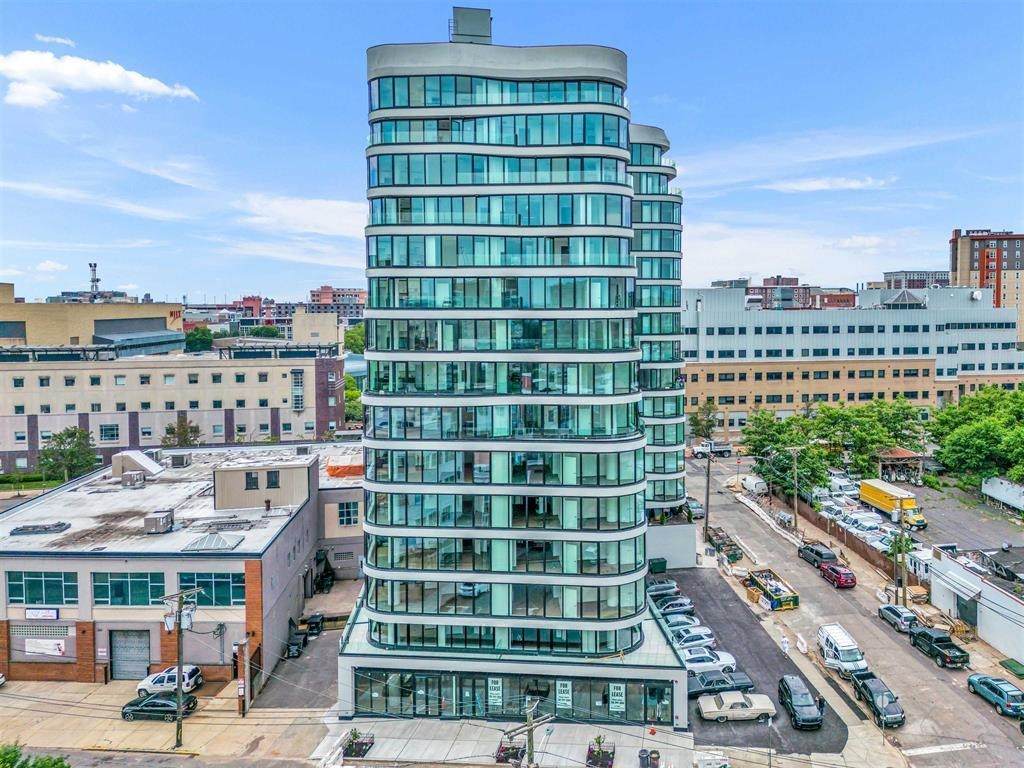 50-54 Sussex Ave - Photo 1