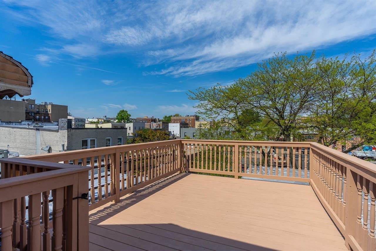 446 66TH ST - Photo 1