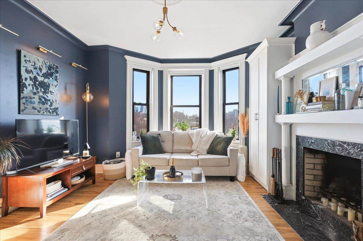 1114 Park Ave - Photo 1