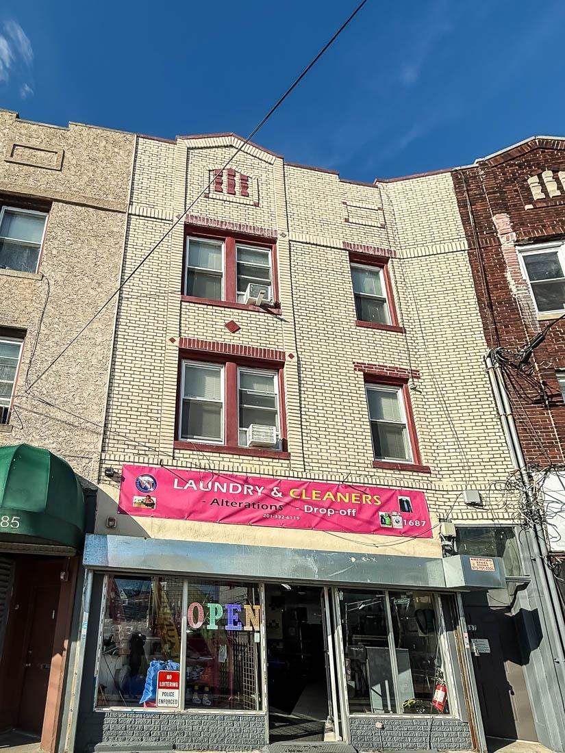 1687 Kennedy Blvd - Photo 1