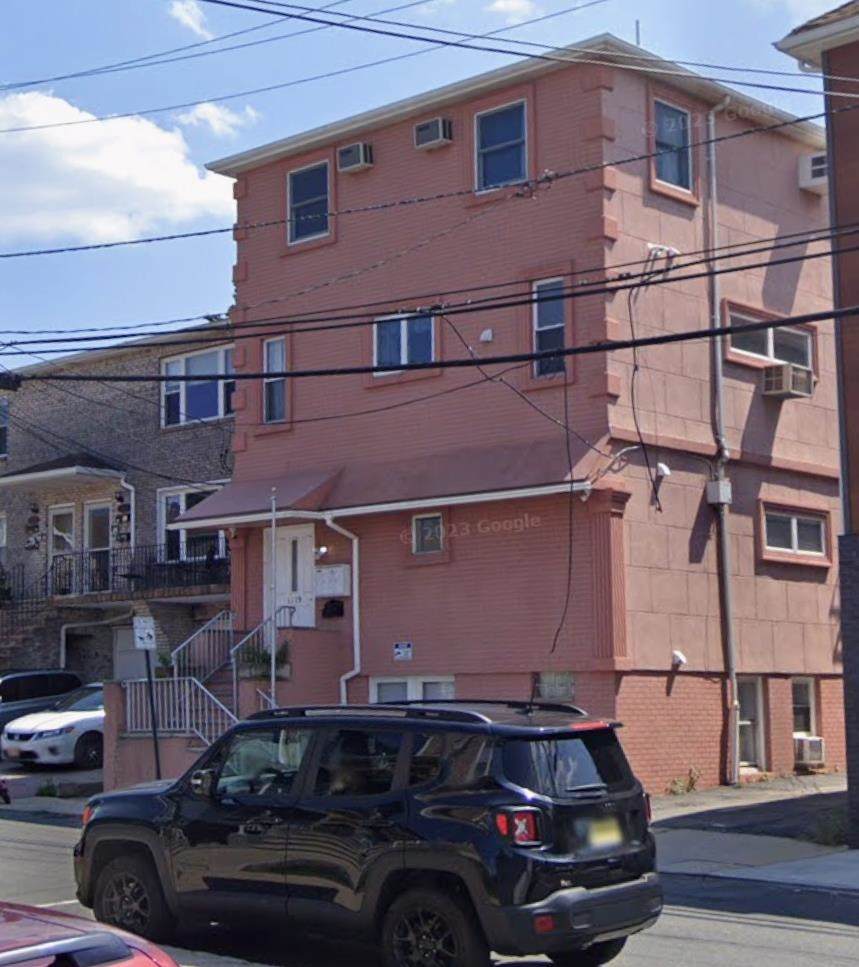 1319 73RD ST - Photo 1