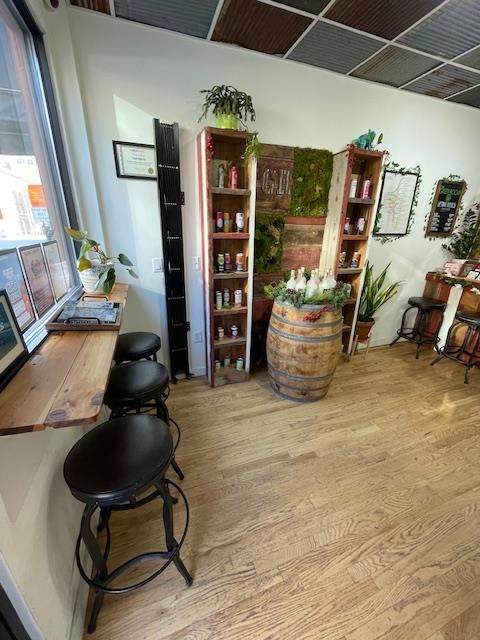 109 14TH ST - Photo 1