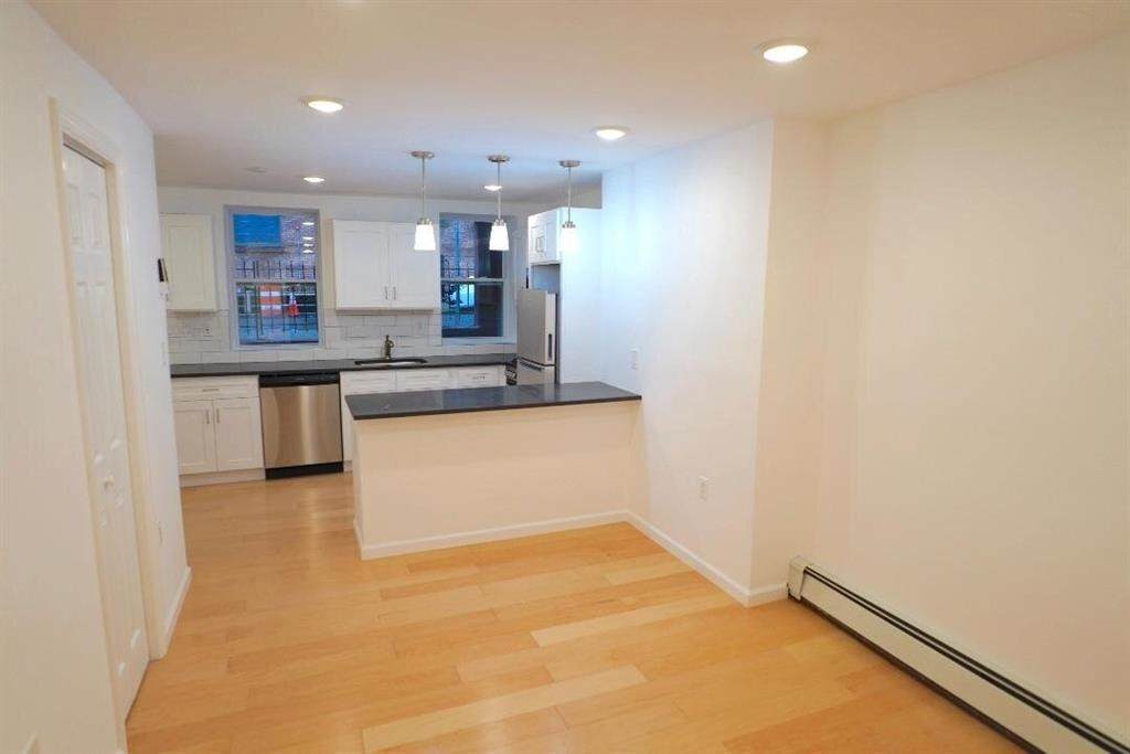 86 Vroom St - Photo 1