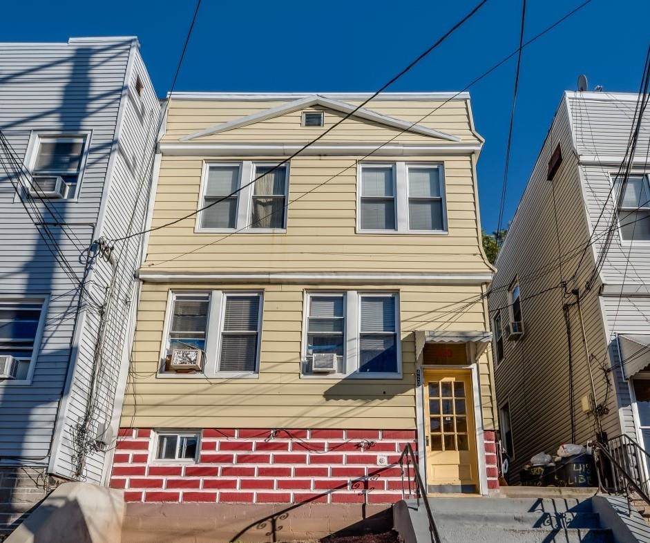 420 Liberty Ave - Photo 1