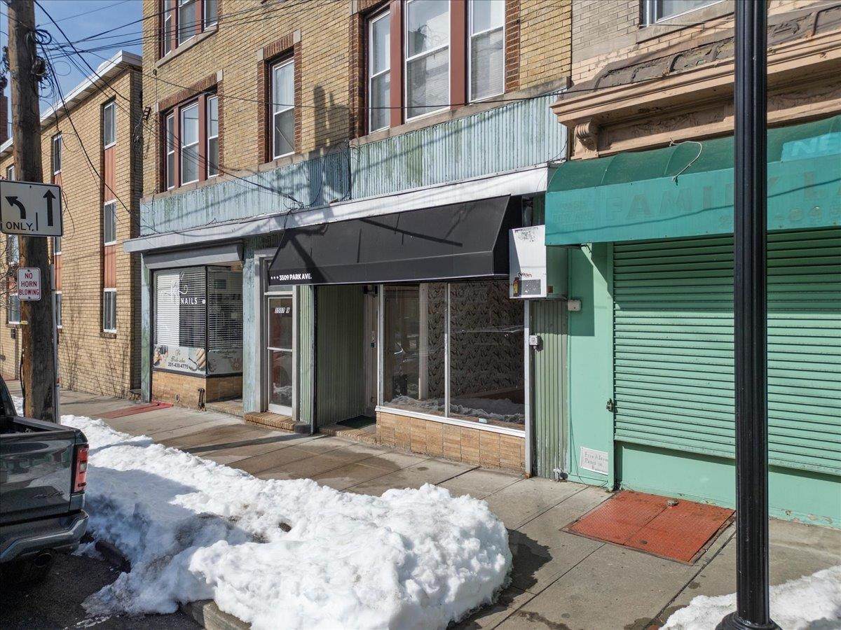 3509 Park Ave - Photo 1