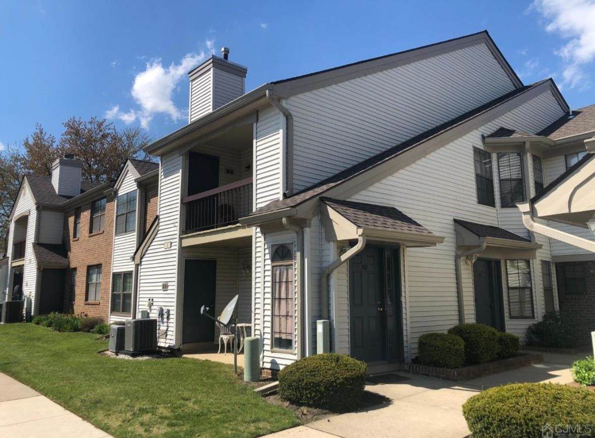 107 Sunshine Ct - Photo 1