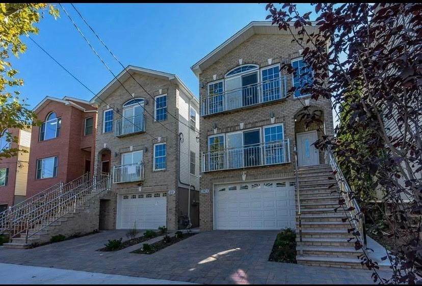 210.5 Terrace Ave - Photo 1