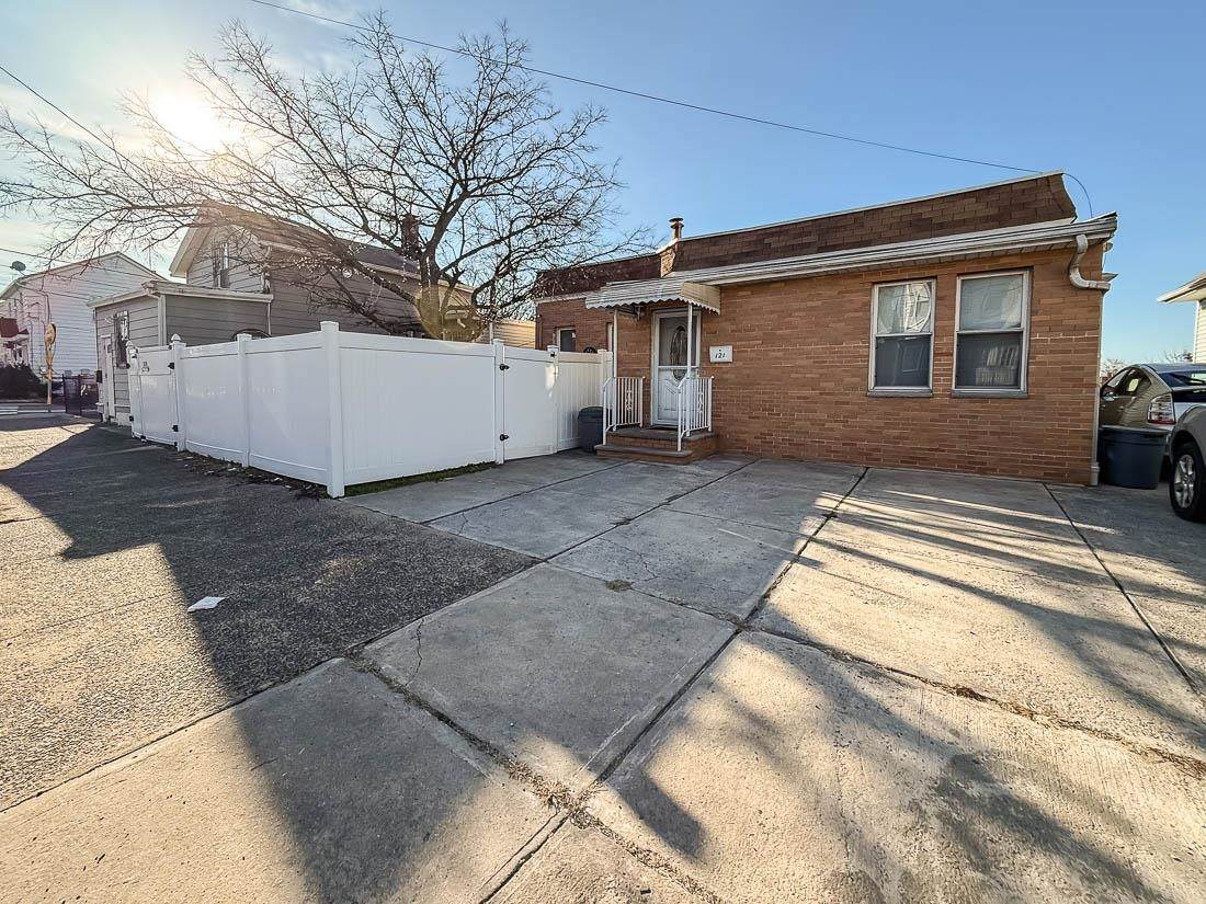 121 Fowler Ave - Photo 1