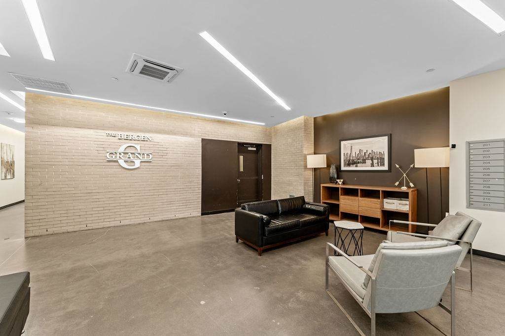 429 Bergen Ave - Photo 1