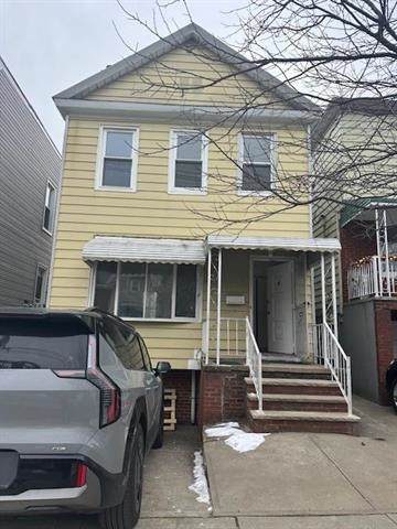 76 West 54Th St - Photo 1