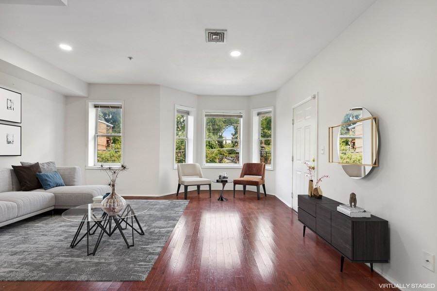 64 James St - Photo 1