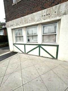 398-400 Centre St - Photo 1