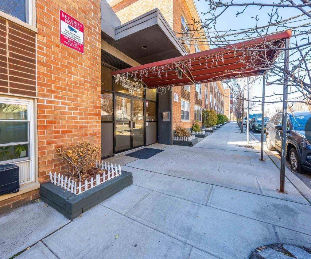 133 33RD ST - Photo 1