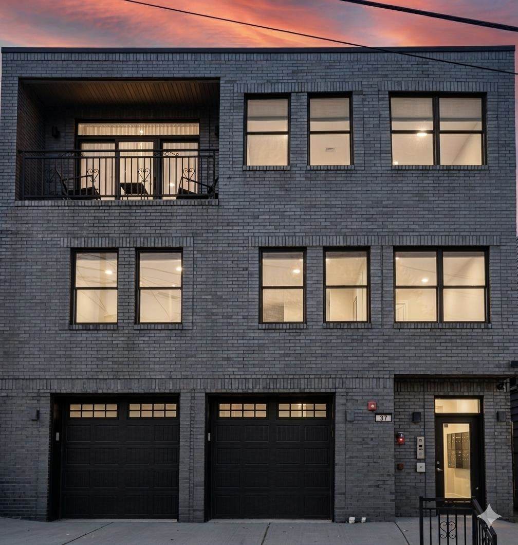 https://bt-photos.global.ssl.fastly.net/liberty/orig_boomver_1_260009950-2.jpg