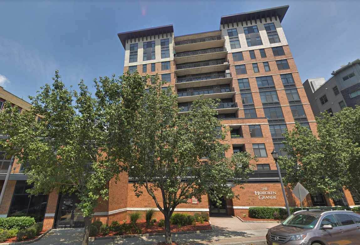 610 Newark St - Photo 1