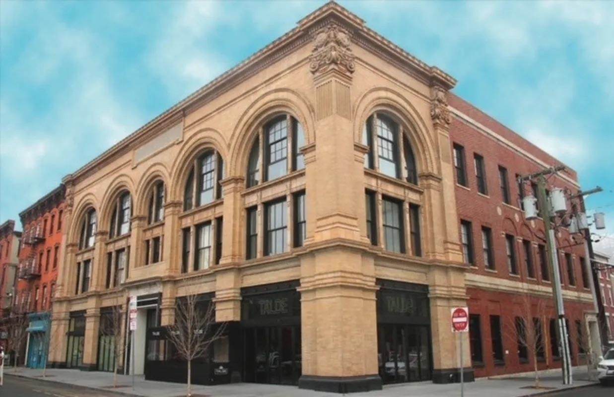 8 Erie St - Photo 1