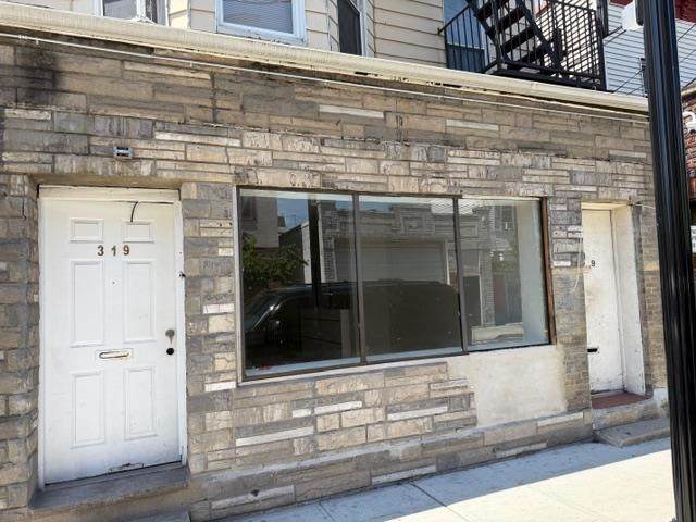 319 38TH ST - Photo 1