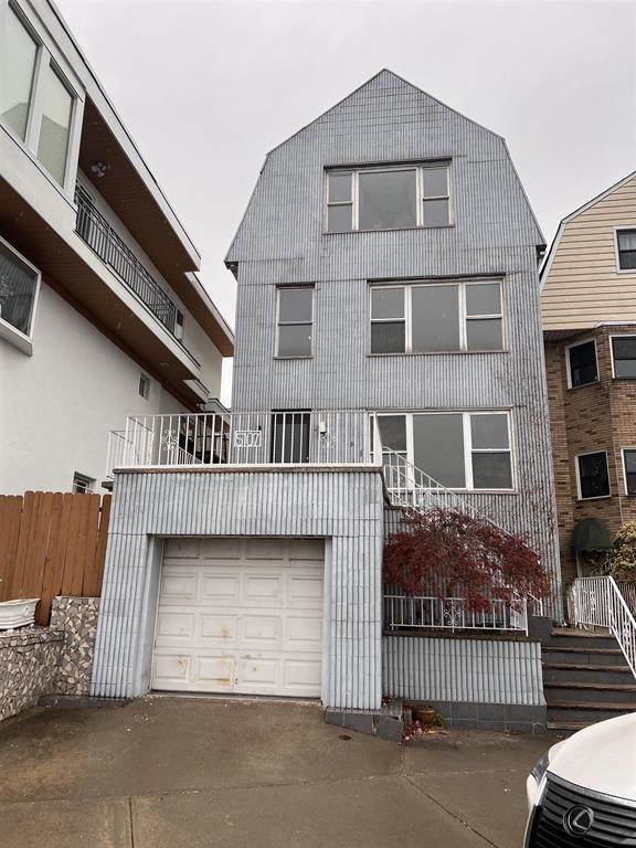 5107 Blvd East - Photo 1