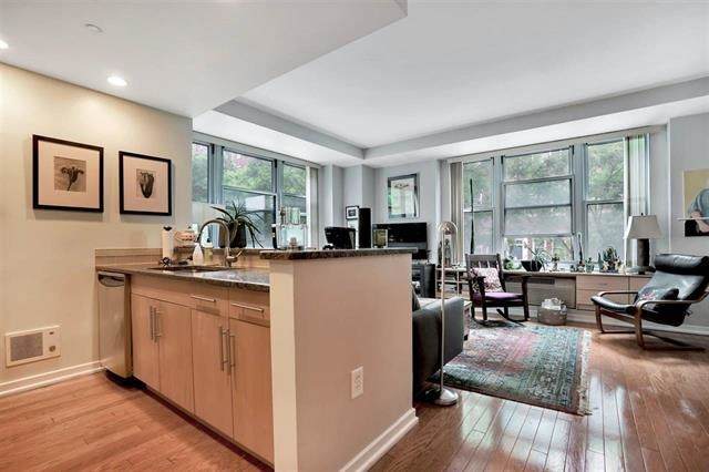 149 Essex St - Photo 1