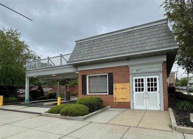987 Broadway - Photo 1