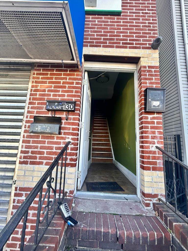 130 Summer Ave - Photo 1