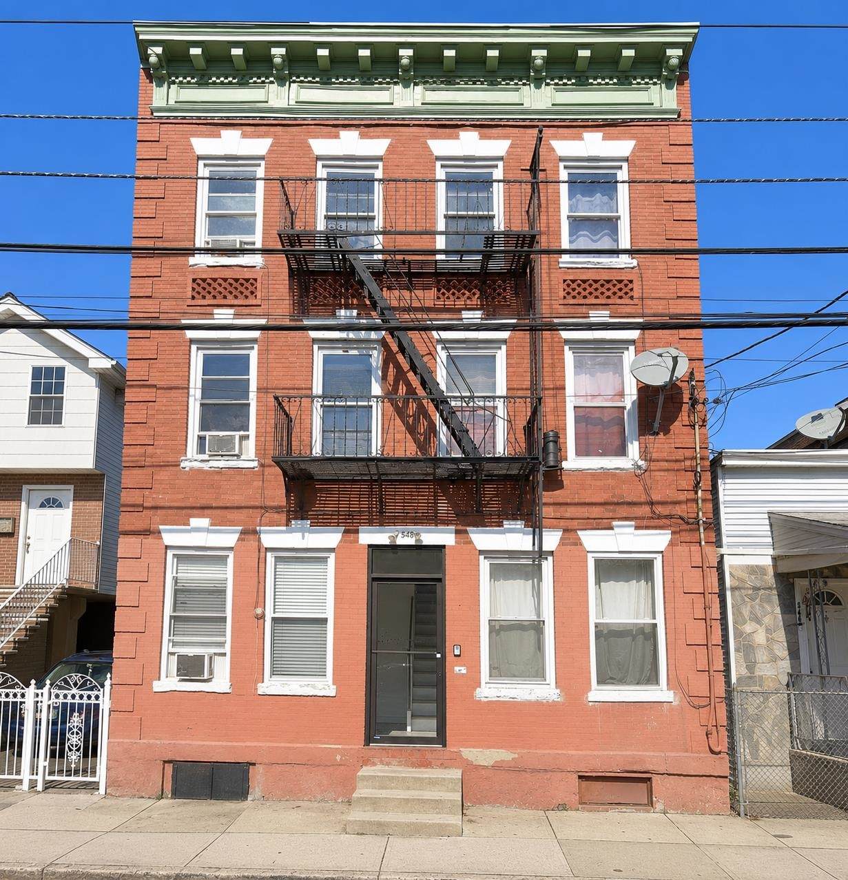 548 59TH ST - Photo 1