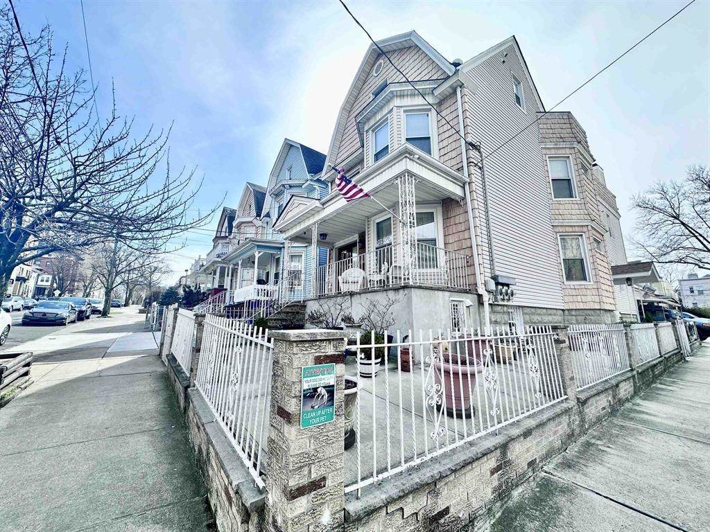 117 Duncan Ave - Photo 1