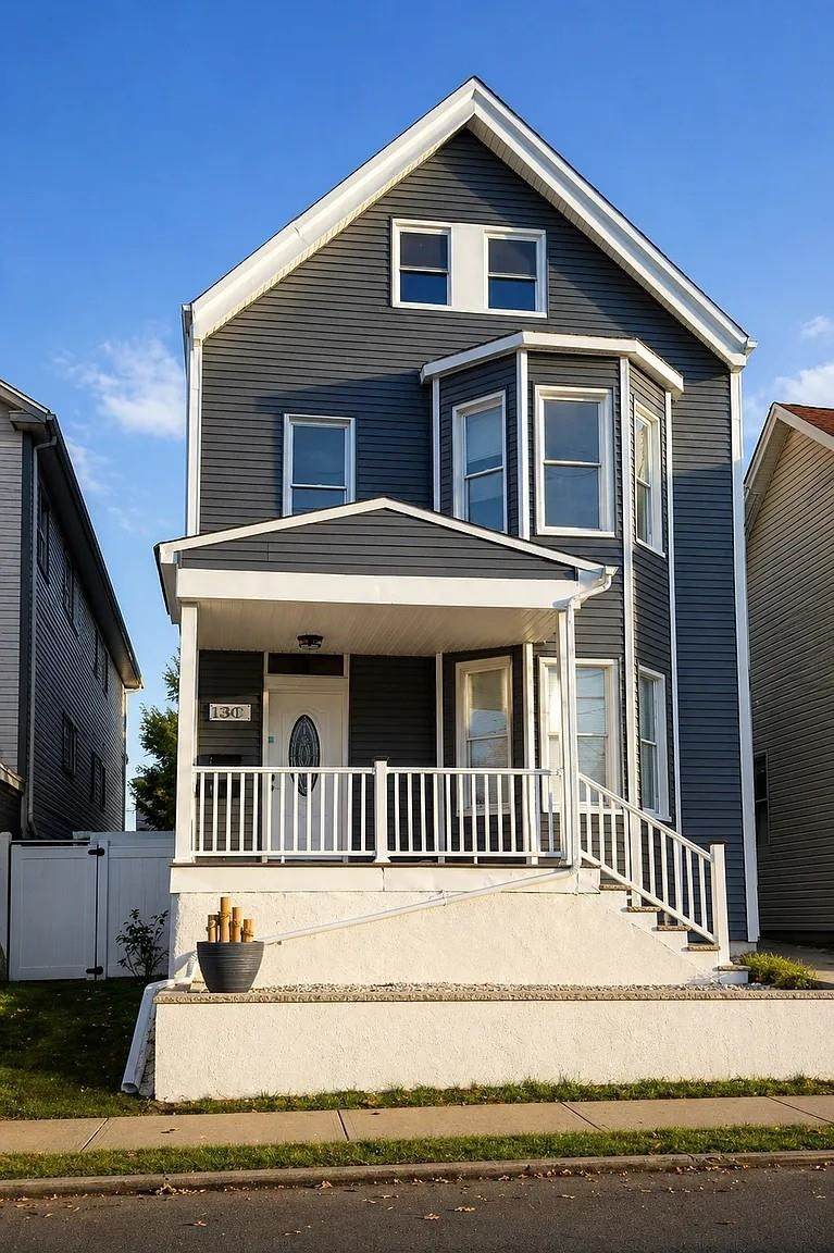 130 Chestnut St - Photo 1