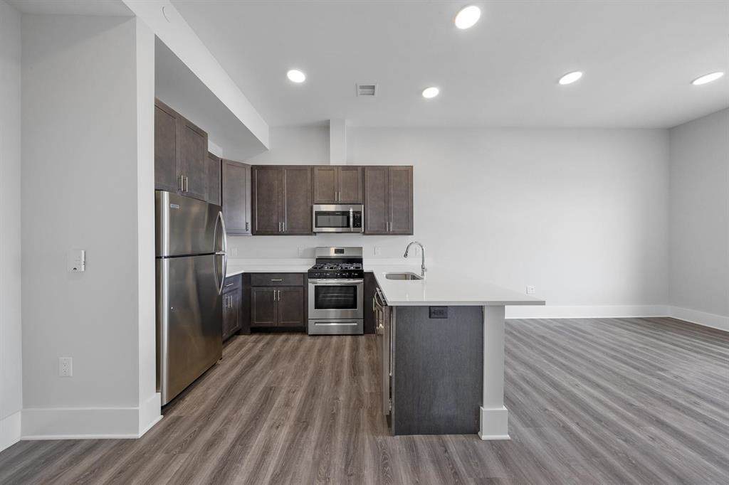 660 Grand St - Photo 1