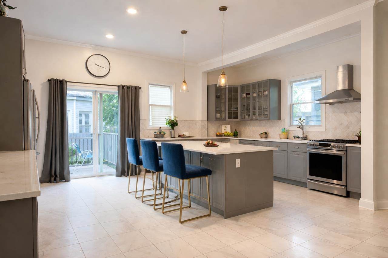 48 Danforth Ave - Photo 1