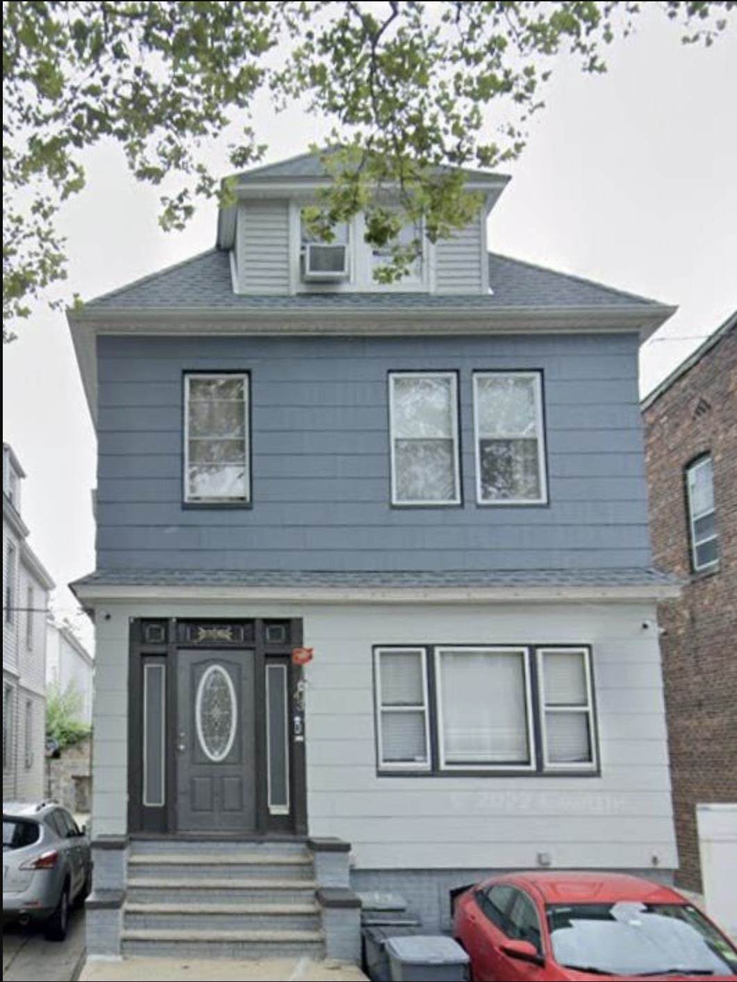 43 Neptune Ave - Photo 1