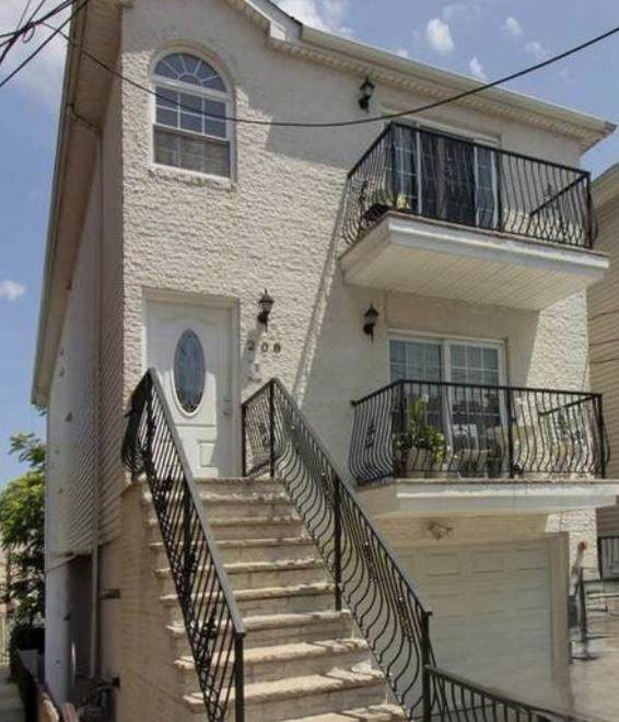 208 68TH ST - Photo 1