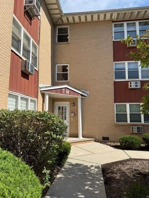 2 Radio Ave - Photo 1