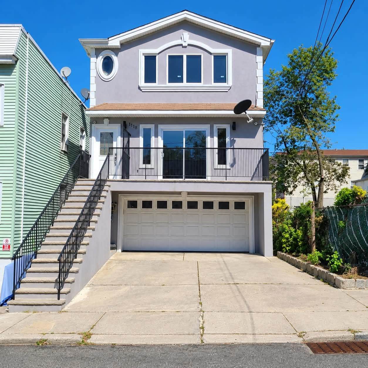 1118 85TH ST - Photo 1