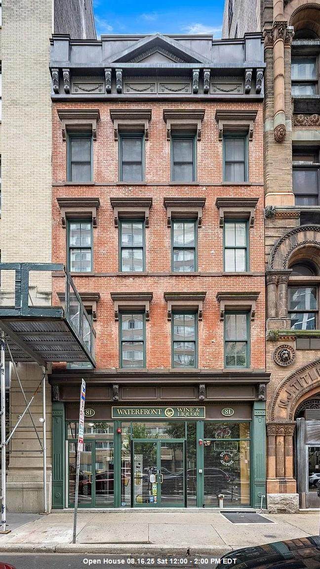 81 Montgomery St - Photo 1