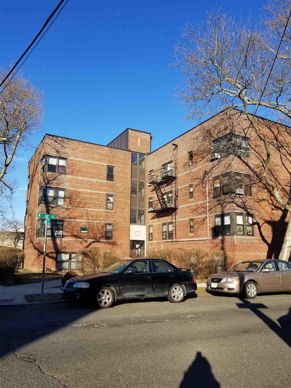 67 West 48Th St - Photo 1
