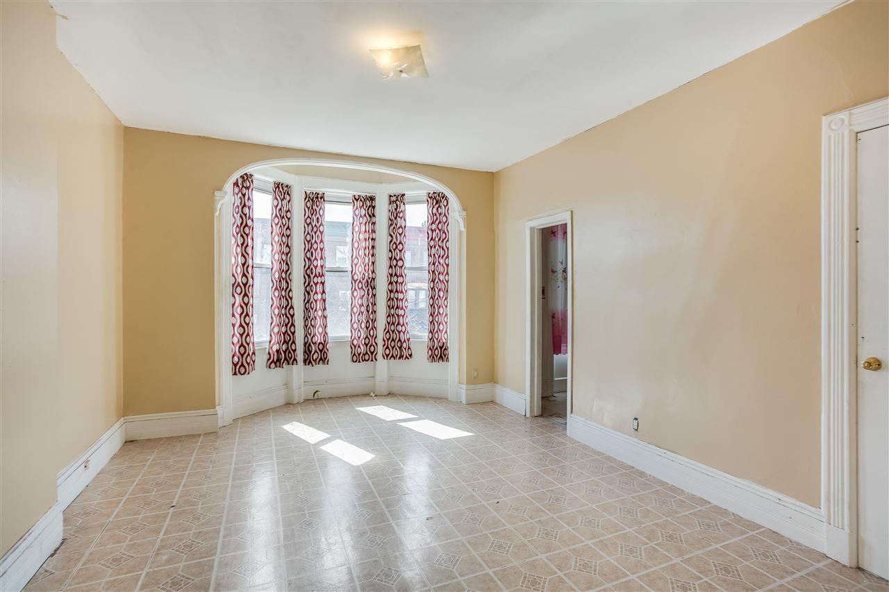208 Shippen St - Photo 1