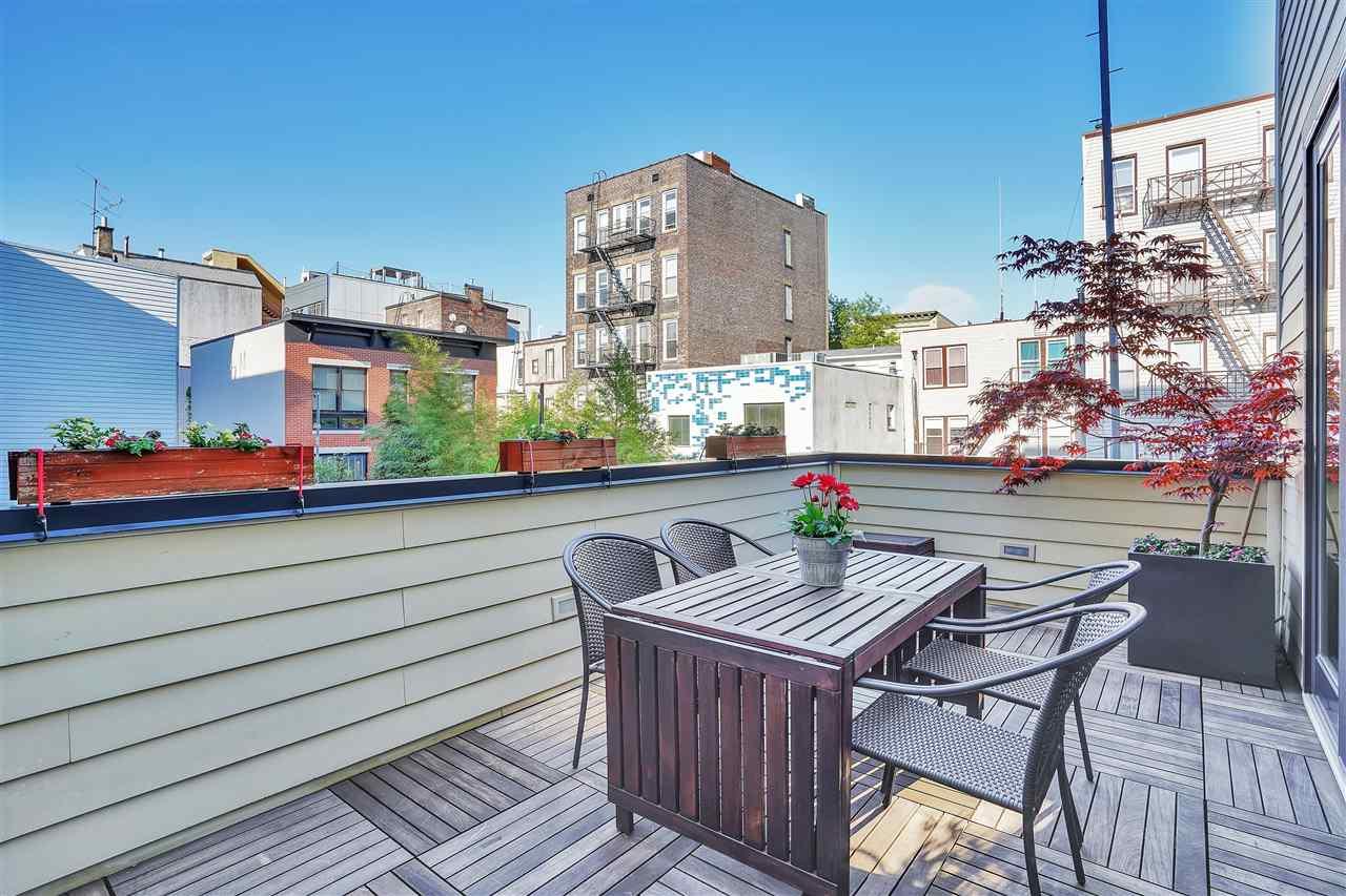511 Madison St - Photo 1