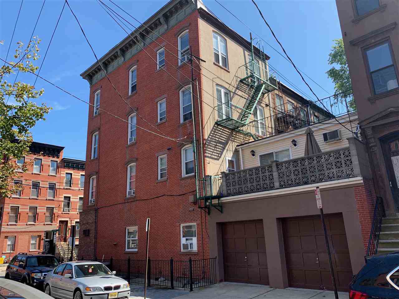 936 Garden St - Photo 1