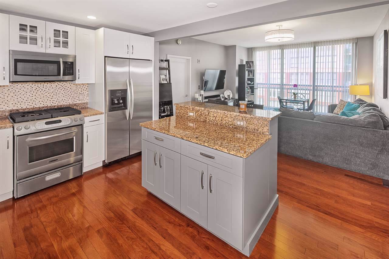 1025 Maxwell Lane - Photo 1