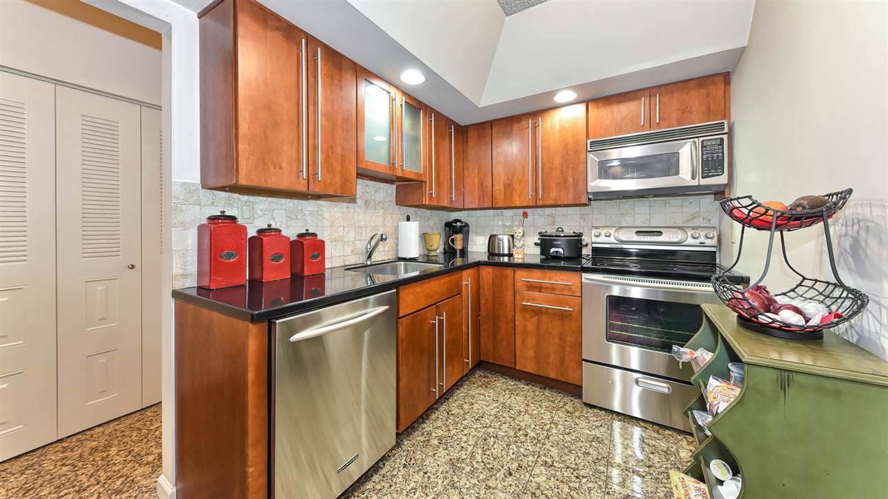 53 West 48Th St - Photo 1