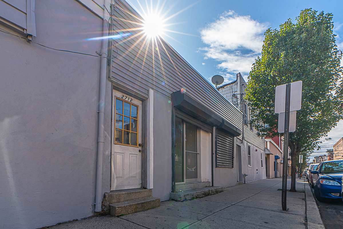 2712 Central Ave - Photo 1