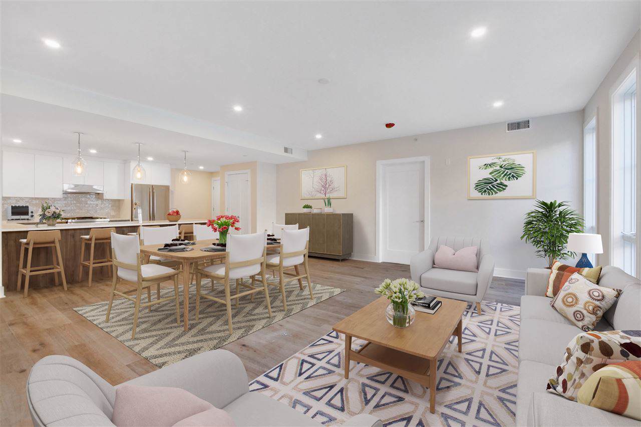 326 Grand St - Photo 1