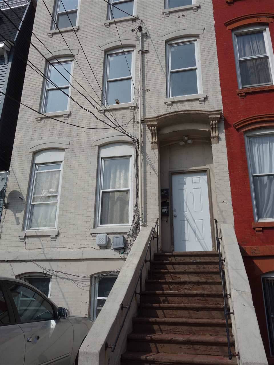 76 Brinkerhoff St - Photo 1