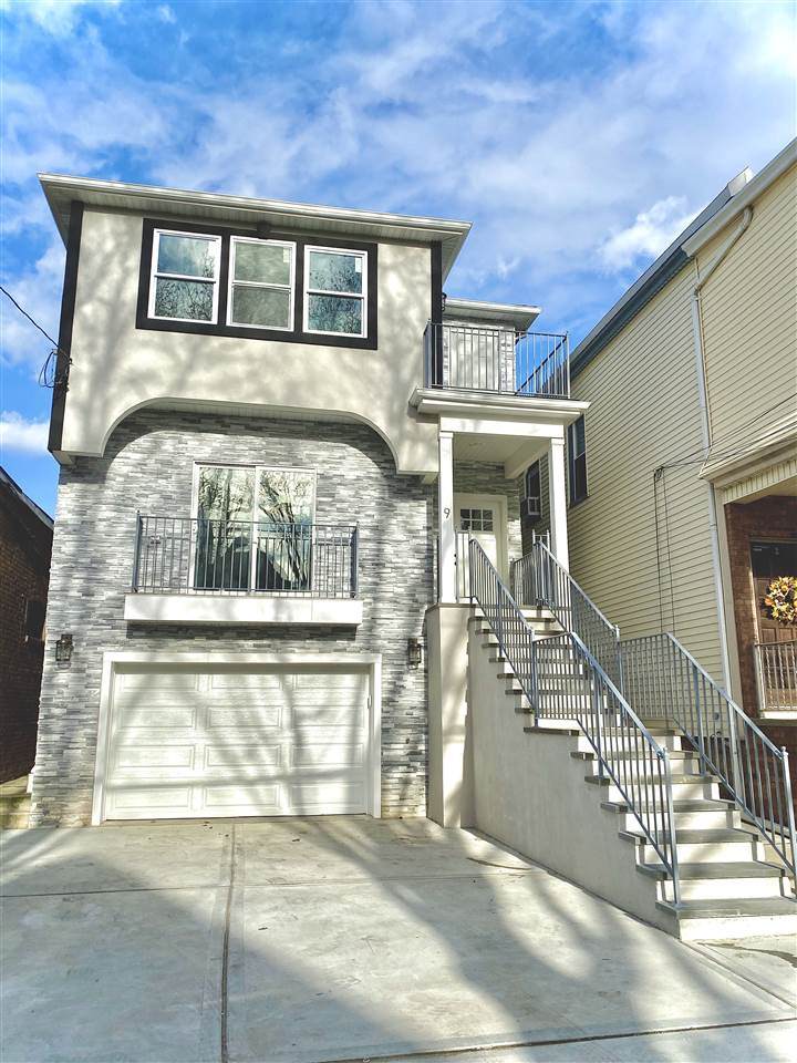 9 East 37Th St - Photo 1