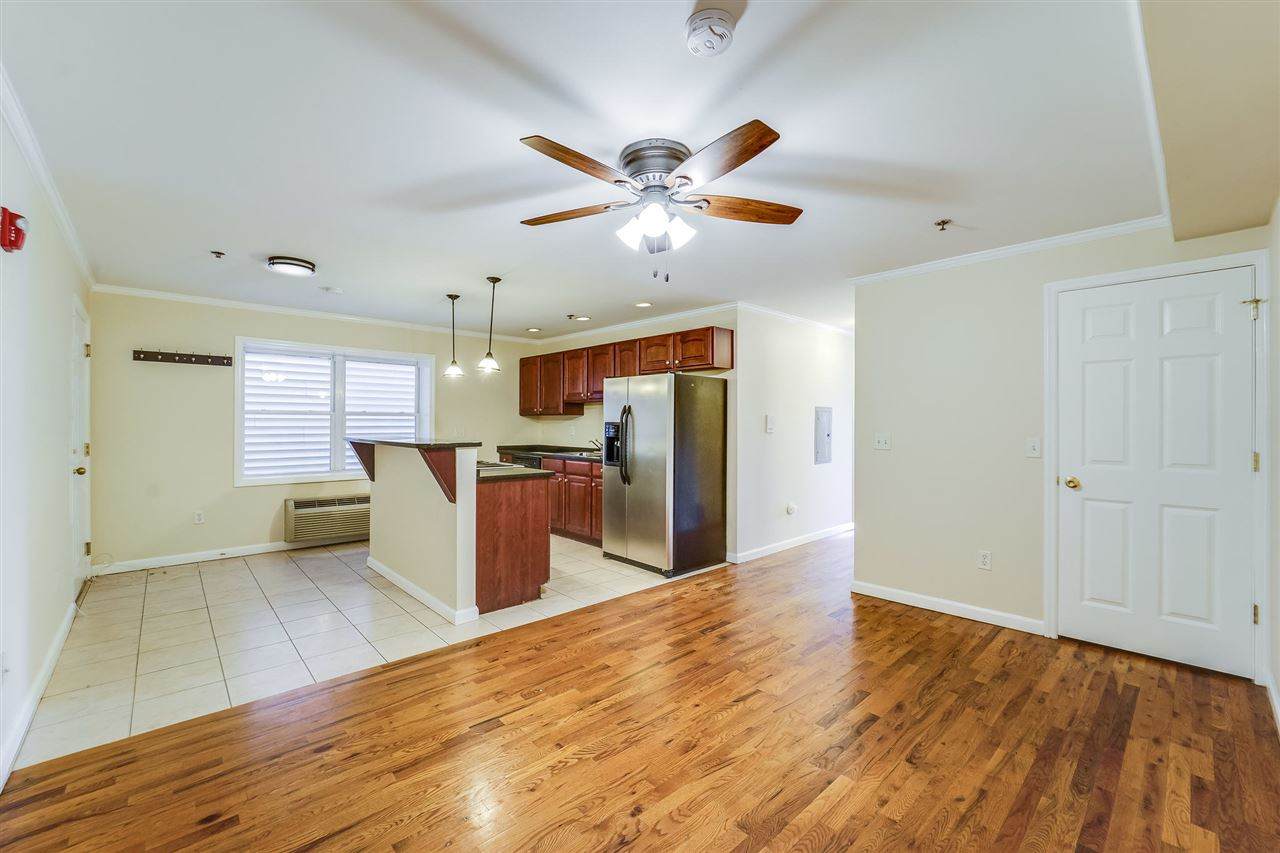 512 2ND ST - Photo 1