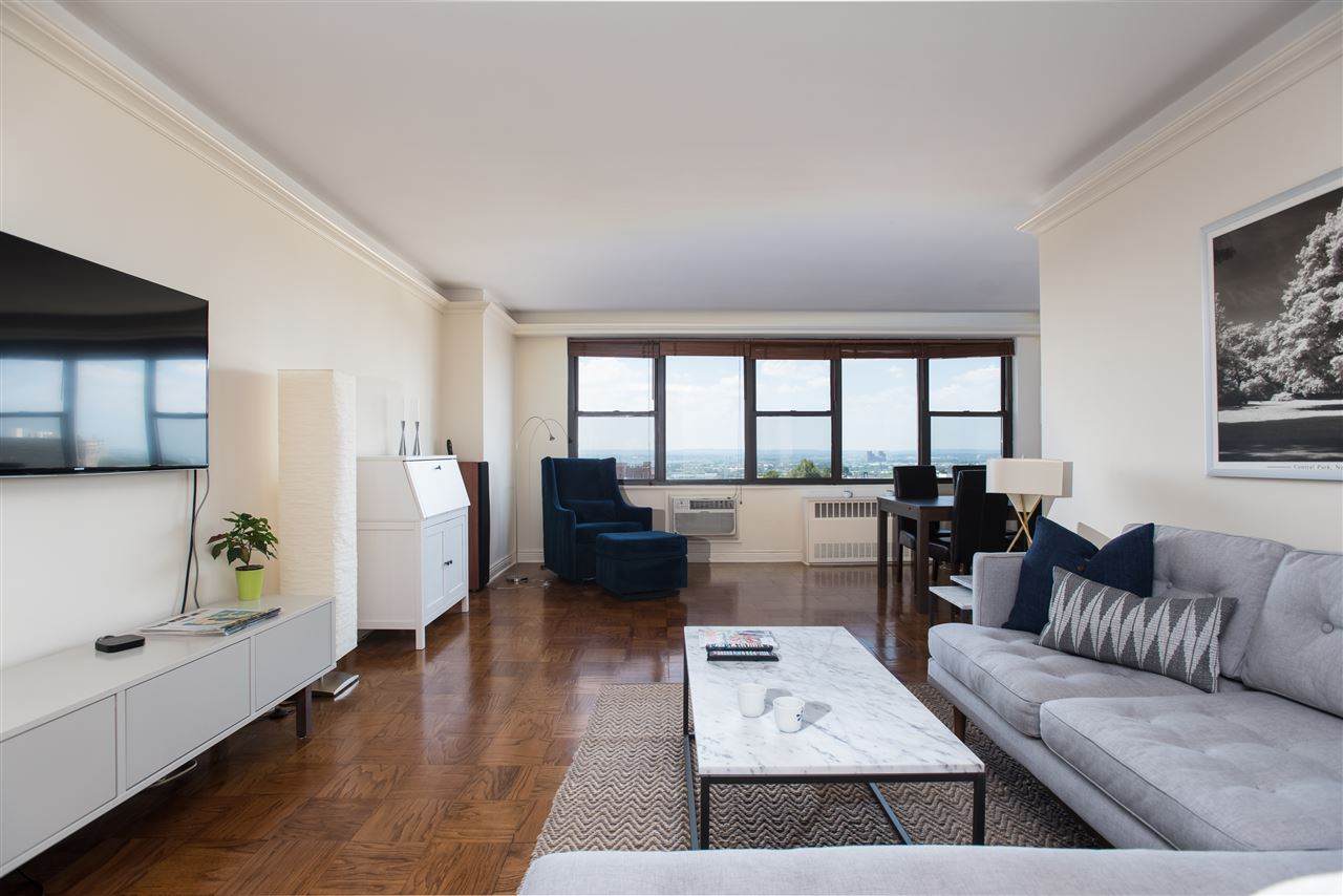 500 Central Ave - Photo 1